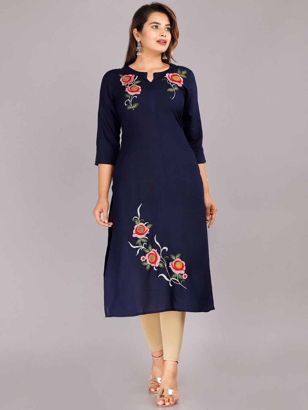 

Mehsoos Floral Embroidered Straight Kurta, Navy blue