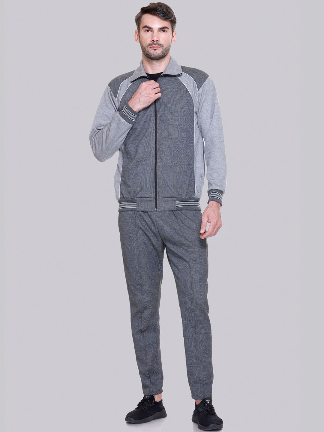 

ELPIDA Men Colourblocked Polo Collar Tracksuits, Grey