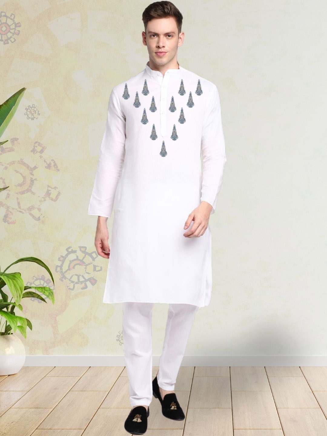 

DEVOILER Ethnic Motifs Yoke Design Mandarin Collar Straight Kurta, White