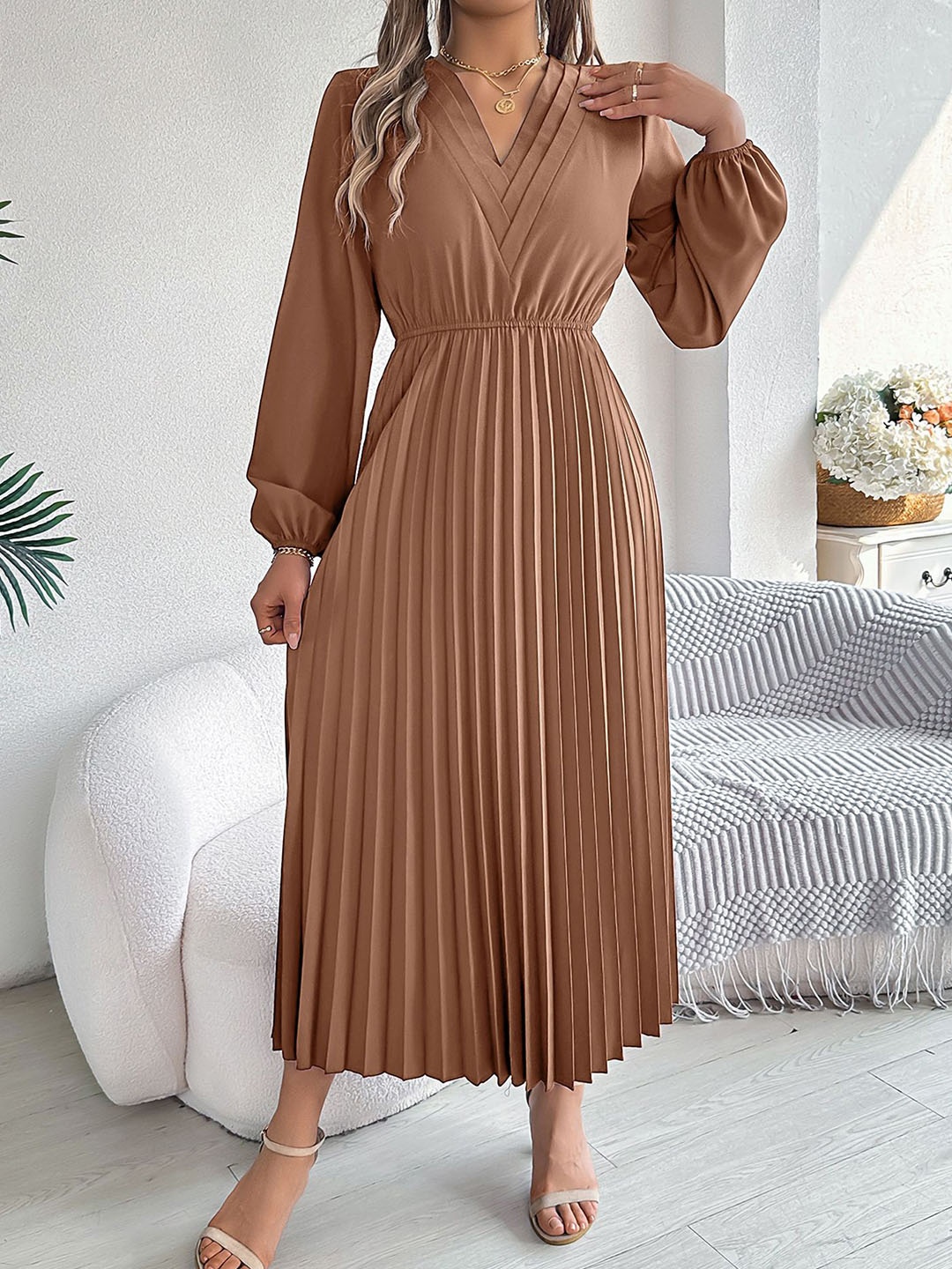 

StyleCast x Revolte Fit and Flare Maxi Dress, Brown