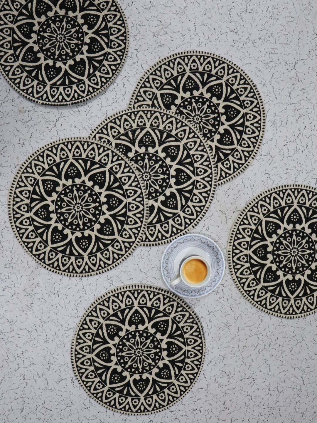 

BELLA TRUE Black & Beige 6 Pieces Ethnic Motifs Cotton Round Table Placemats