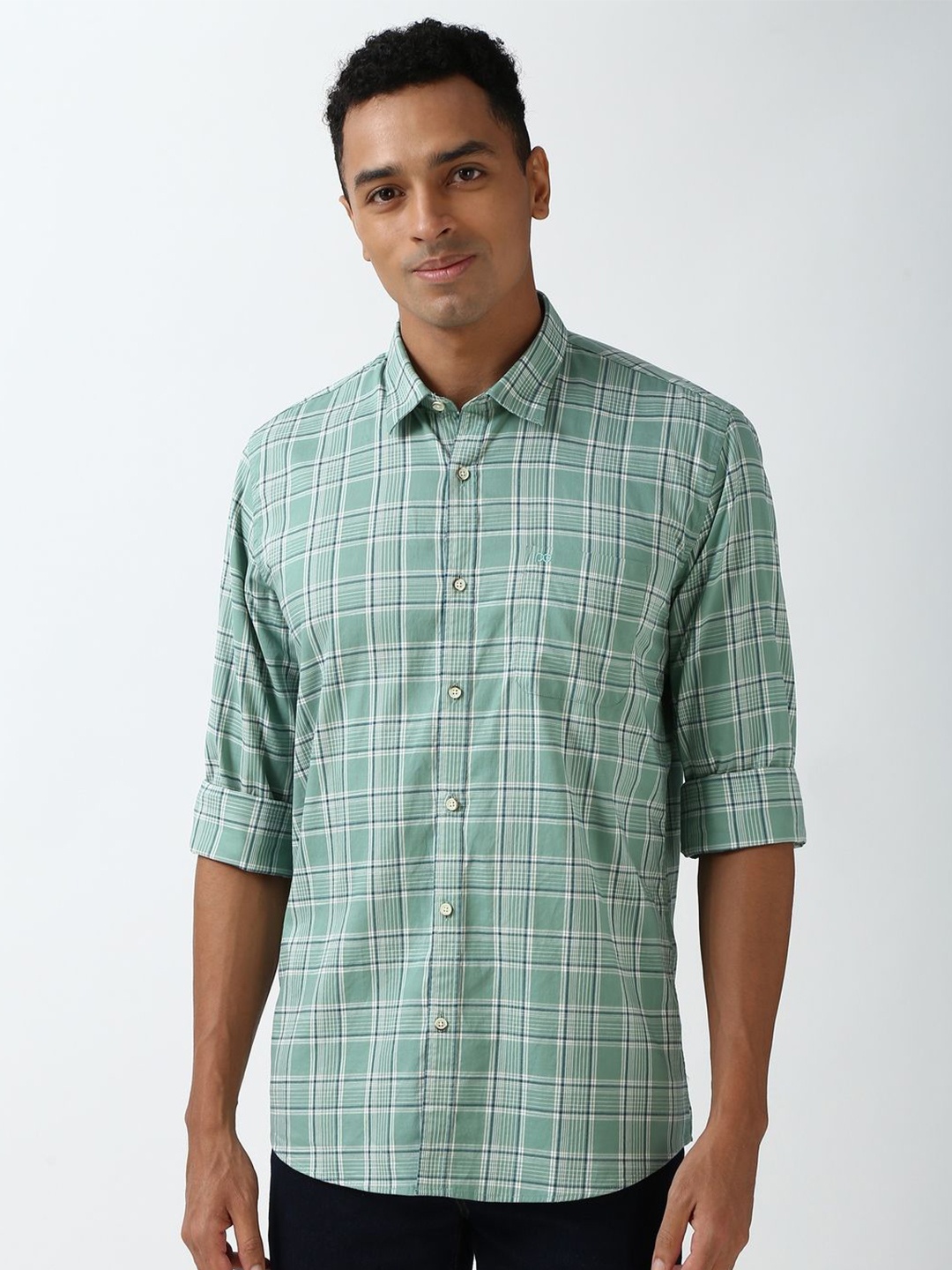 

Peter England Casuals Men Slim Fit Opaque Checked Casual Shirt, Green