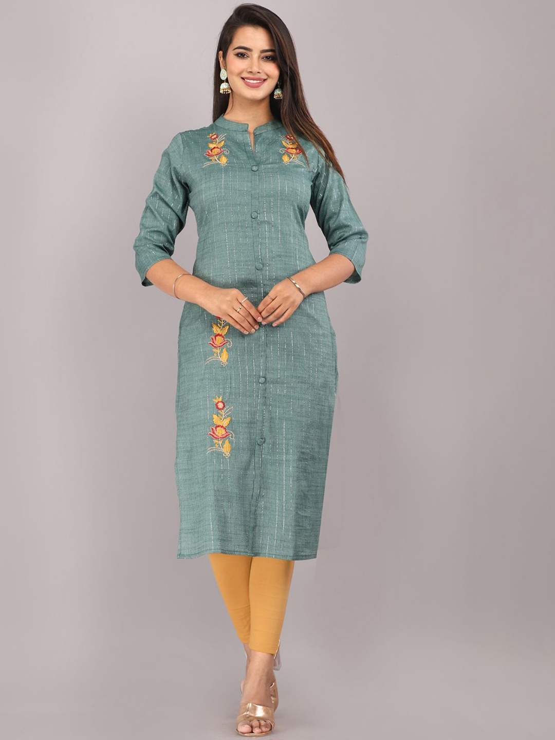 

Mehsoos Floral Embroidered Mandarin Collar Straight Kurta, Green