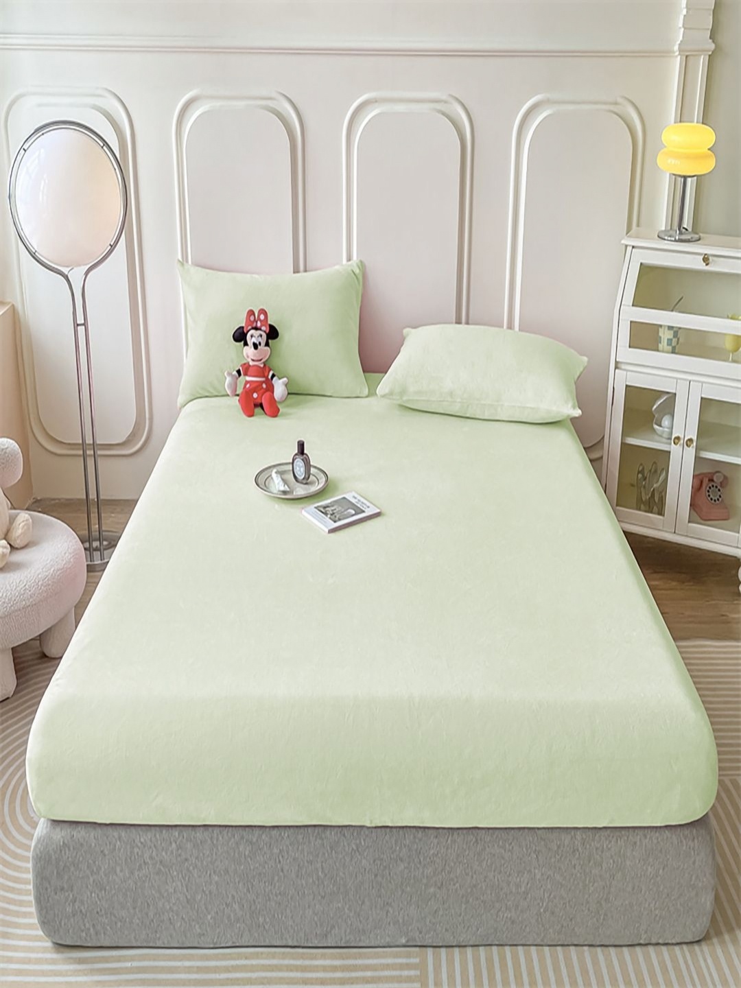 

JC HOME Green 160 TC Single Fitted Bedsheet with 1 Pillow Covers