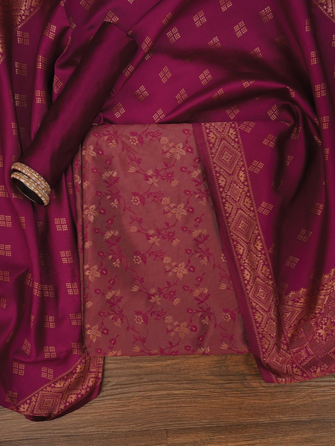 

Jaipur Kurti Floral Silk Zari Woven Dress Material with Dupatta, Pink