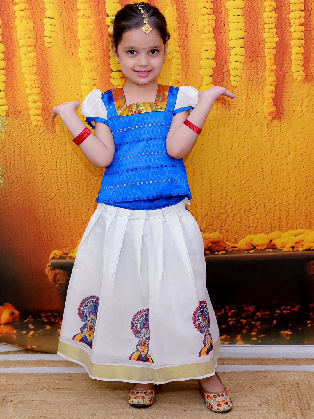 

BownBee Girls Woven Design Puffed Sleeves Zari Ready to Wear Pavda Pattu Lehenga & Blouse, Blue