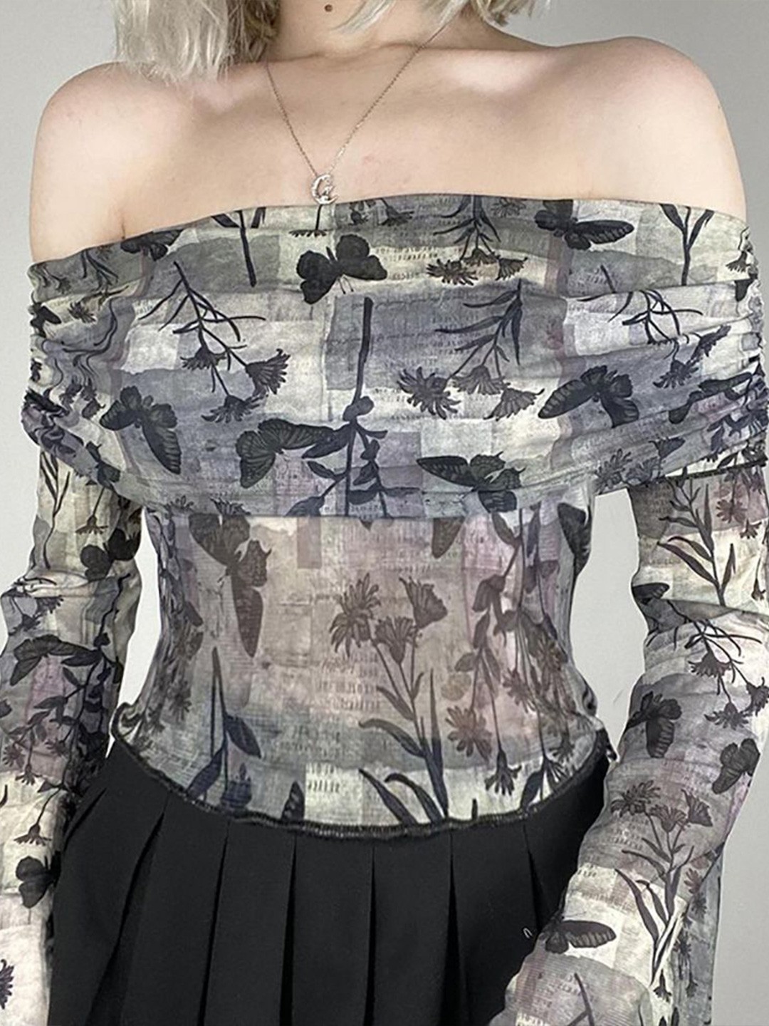 

StyleCast x Revolte Women Graphic Printed Off-Shoulder Top, Grey