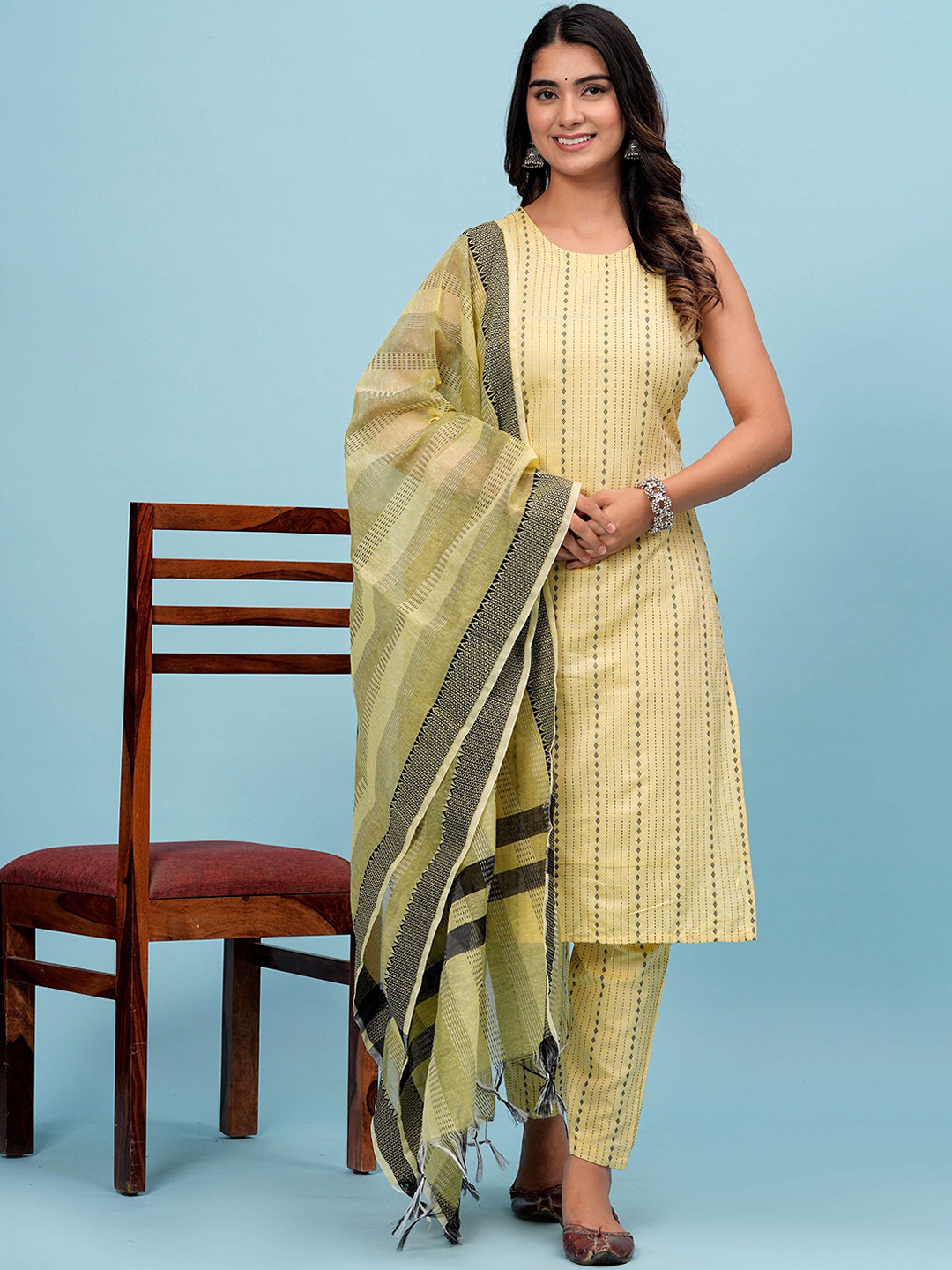 

HEARTLOOM Striped Sleeveless Pure Cotton Straight Kurta With Trousers & Dupatta, Yellow