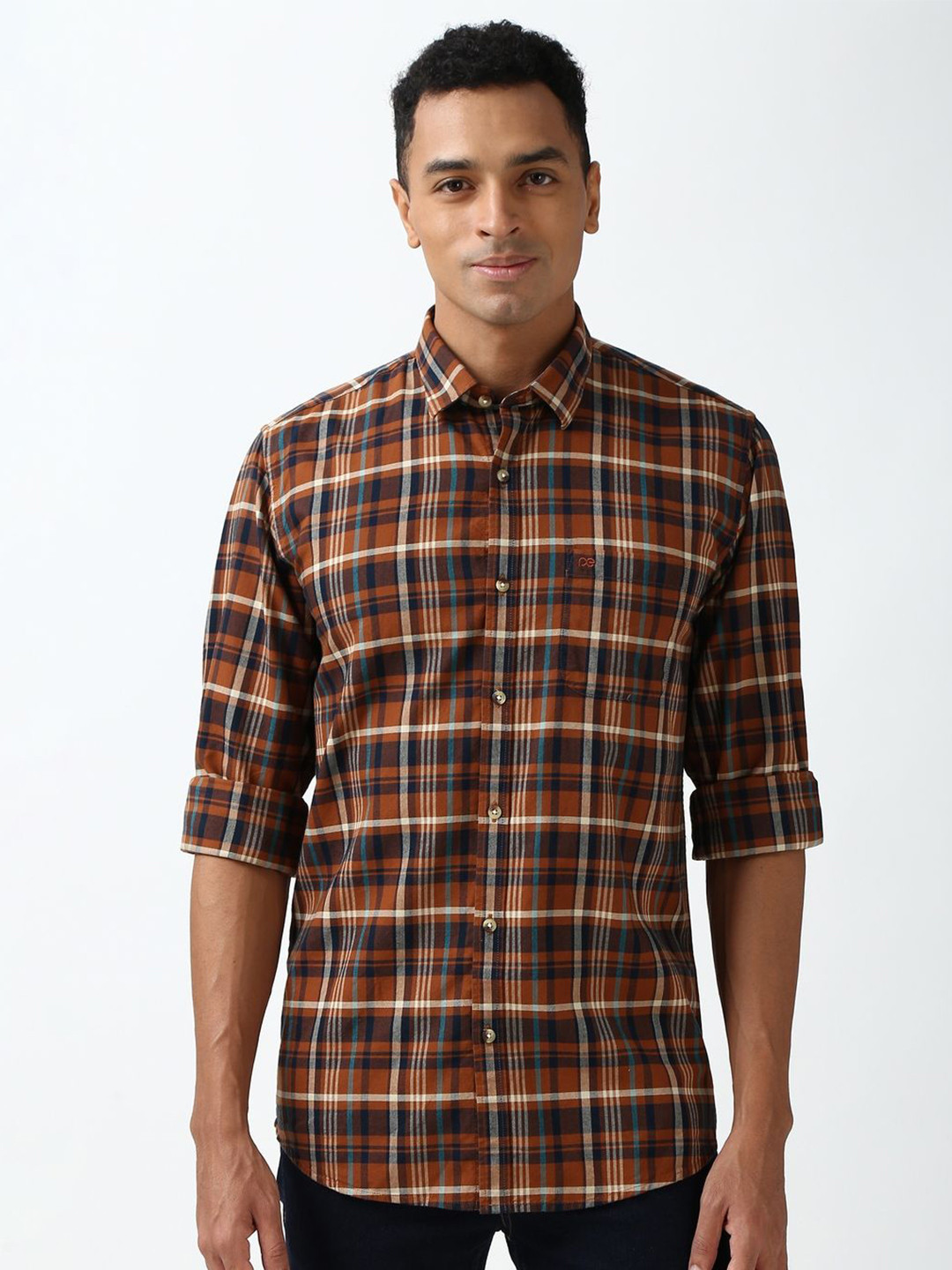 

Peter England Casuals Men Slim Fit Opaque Checked Casual Shirt, Brown