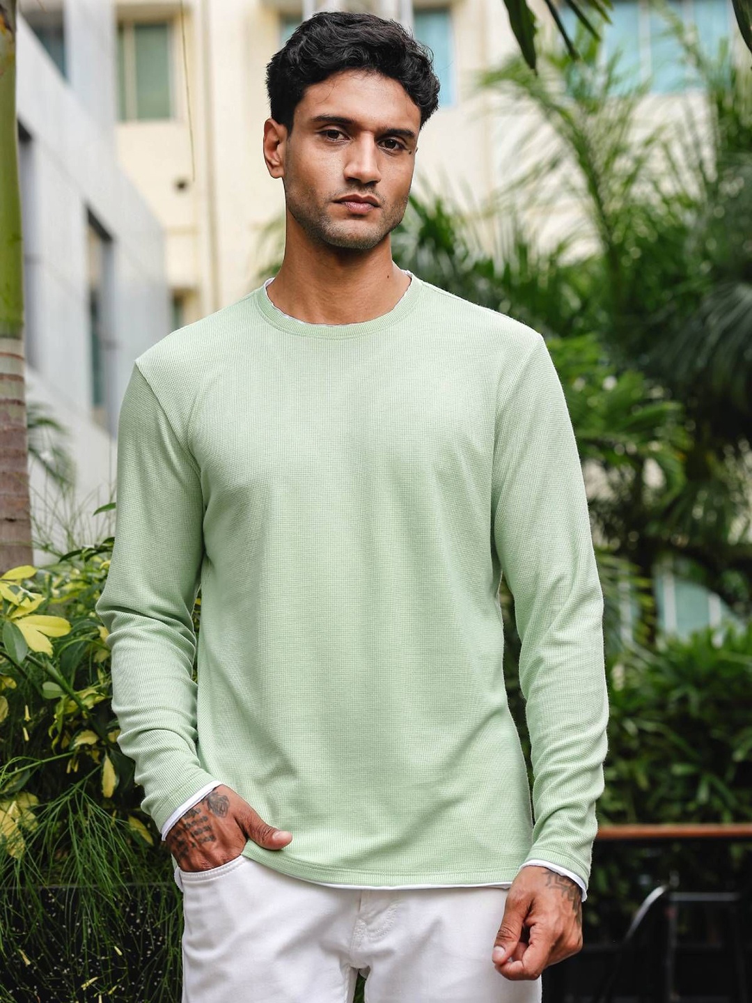 

ONE SKY Men Solid Round Neck T-shirt, Green