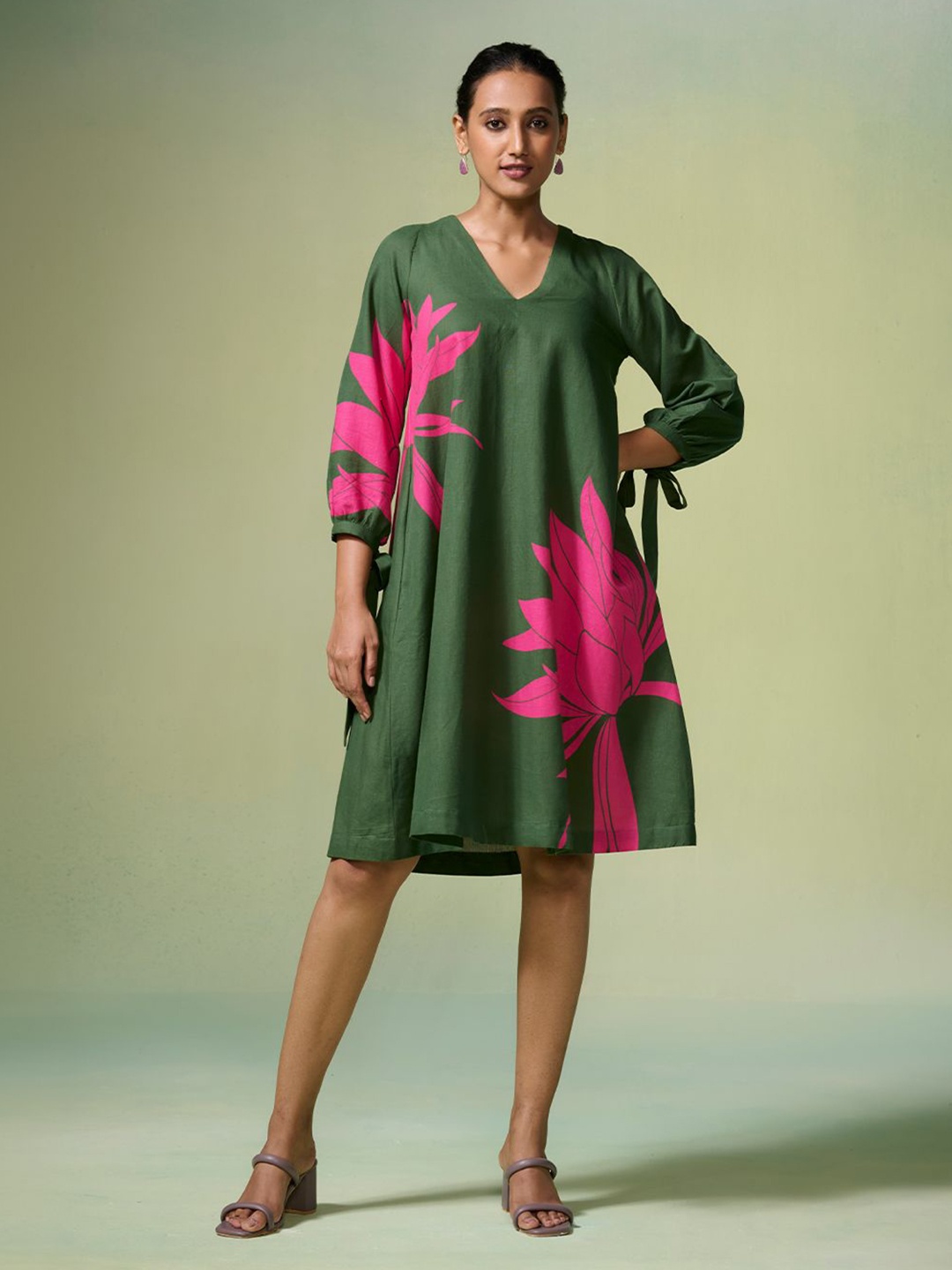 

Dressfolk Women Floral Print Linen A-Line Dress, Green