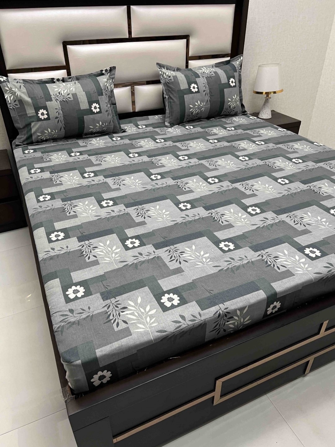 

Pure Decor Passion Grey Floral Printed 240 TC Cotton Queen Bedsheet with 2 Pillow Covers