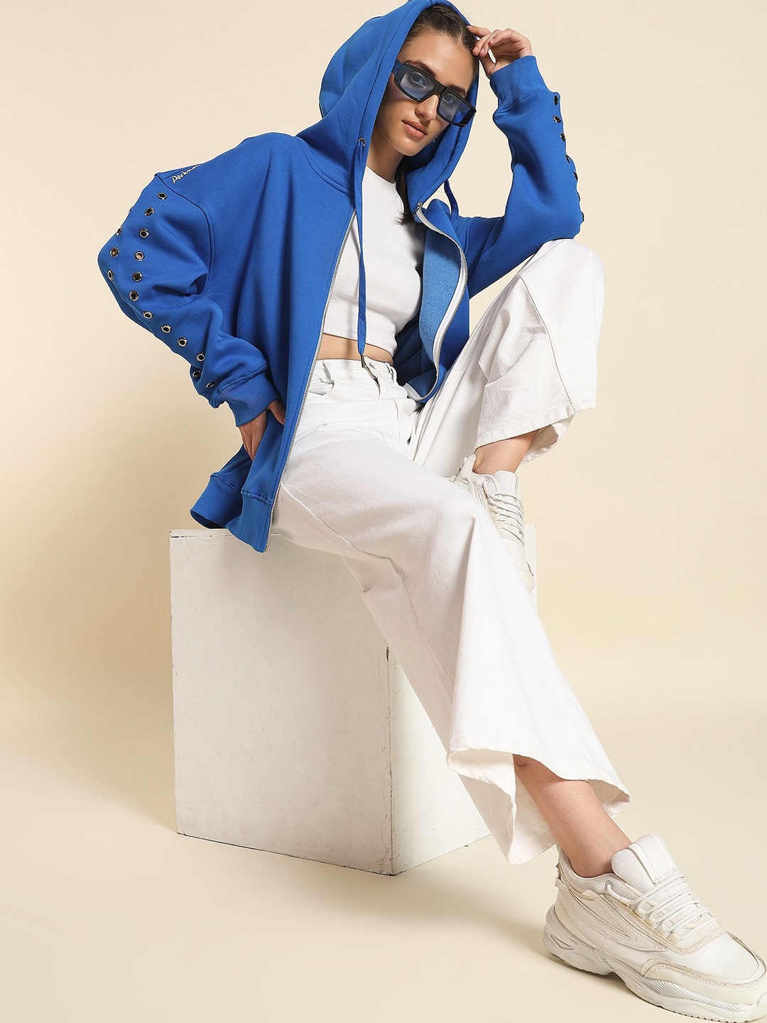 

PockMAN Women Solid Hooded Antimicrobial Sweatshirt, Blue