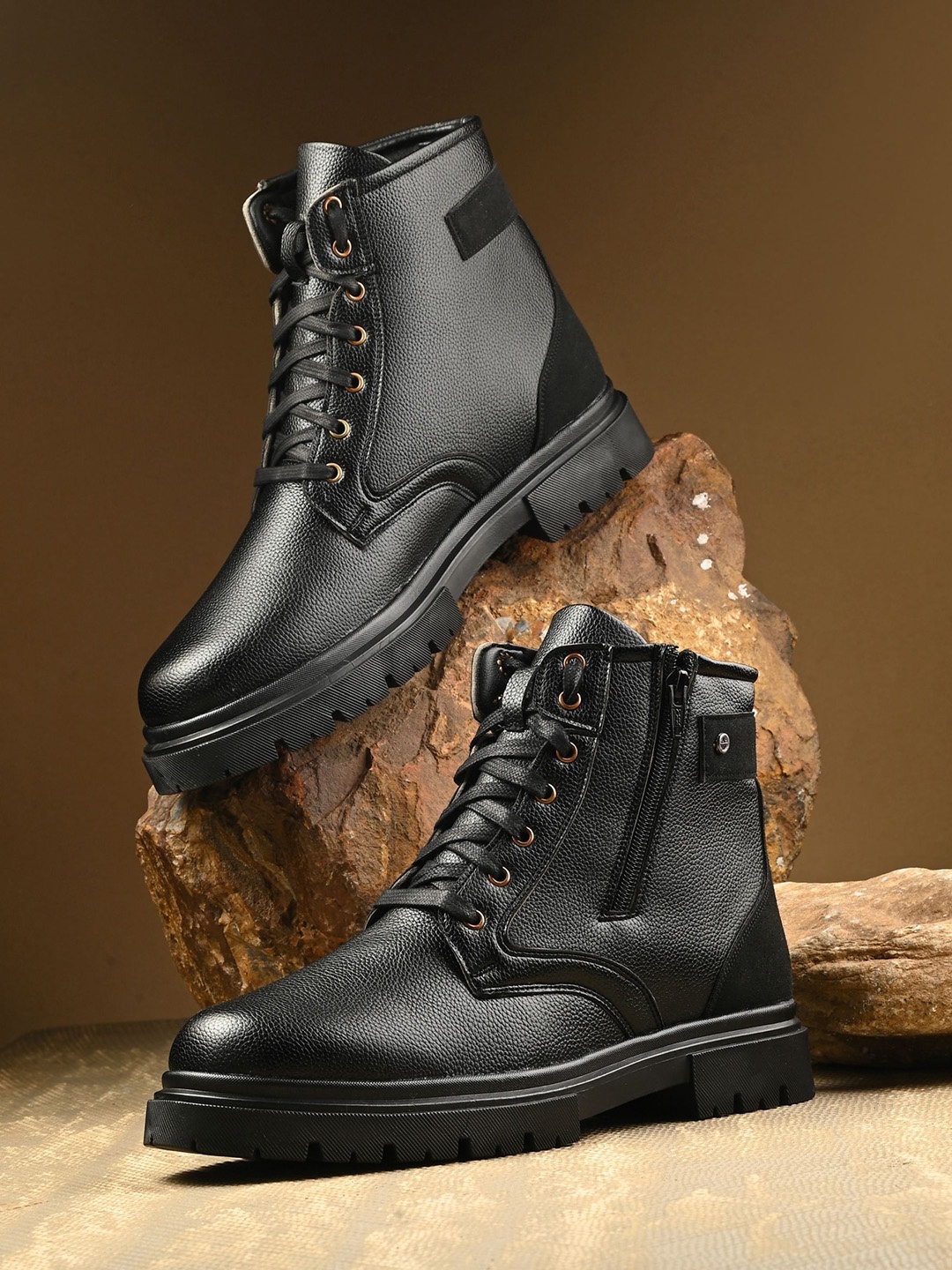 

AfroJack Men Block-Heeled High Top Boots, Black