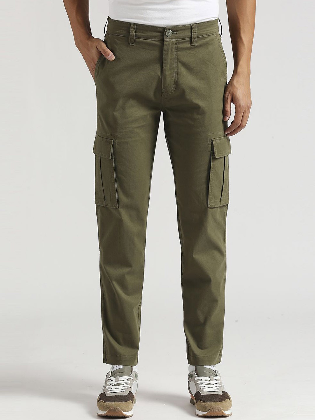 

Pepe Jeans Men Slim Fit Cargos Trousers, Olive