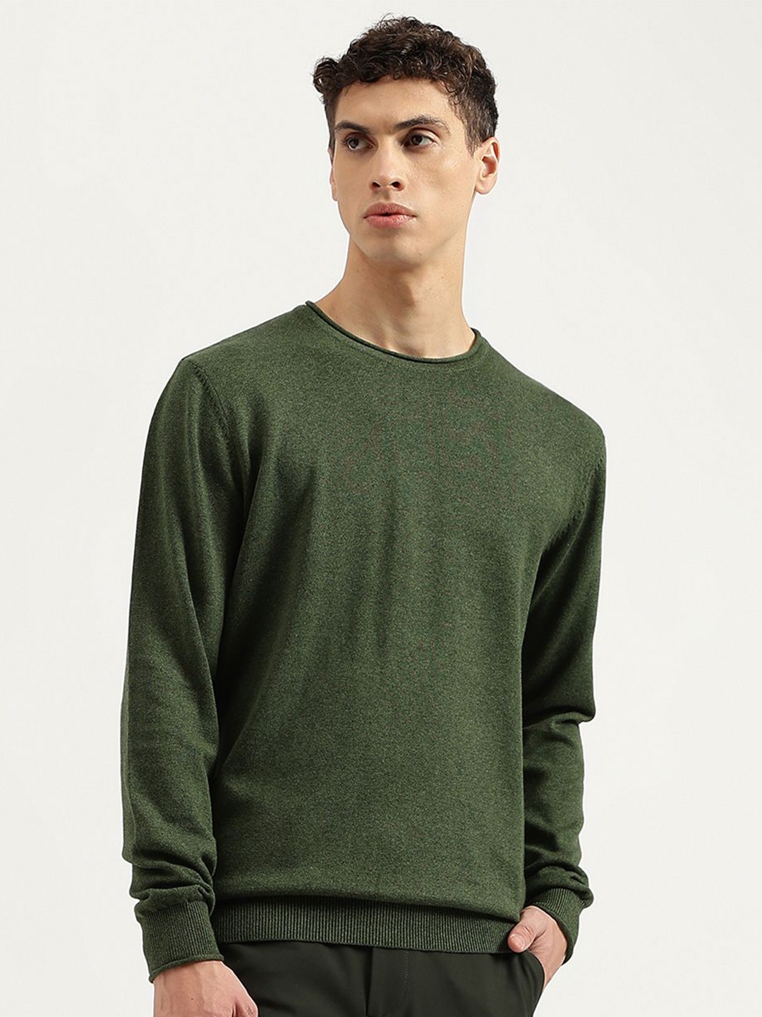 

United Colors of Benetton Men Solid Pure Cotton Sweatshirt, Green