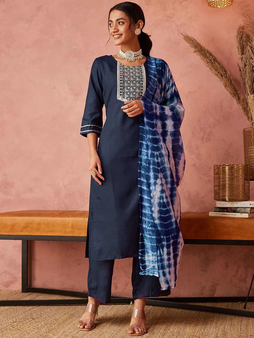 

SKYLEE Ethnic Motifs Yoke Design Sequinned Straight Kurta With Palazzos & Dupatta, Blue