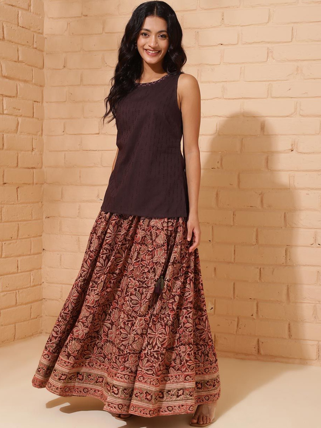 

Fabindia Women Ethnic Motifs Regular Pure Cotton Kurta with Skirt, Brown
