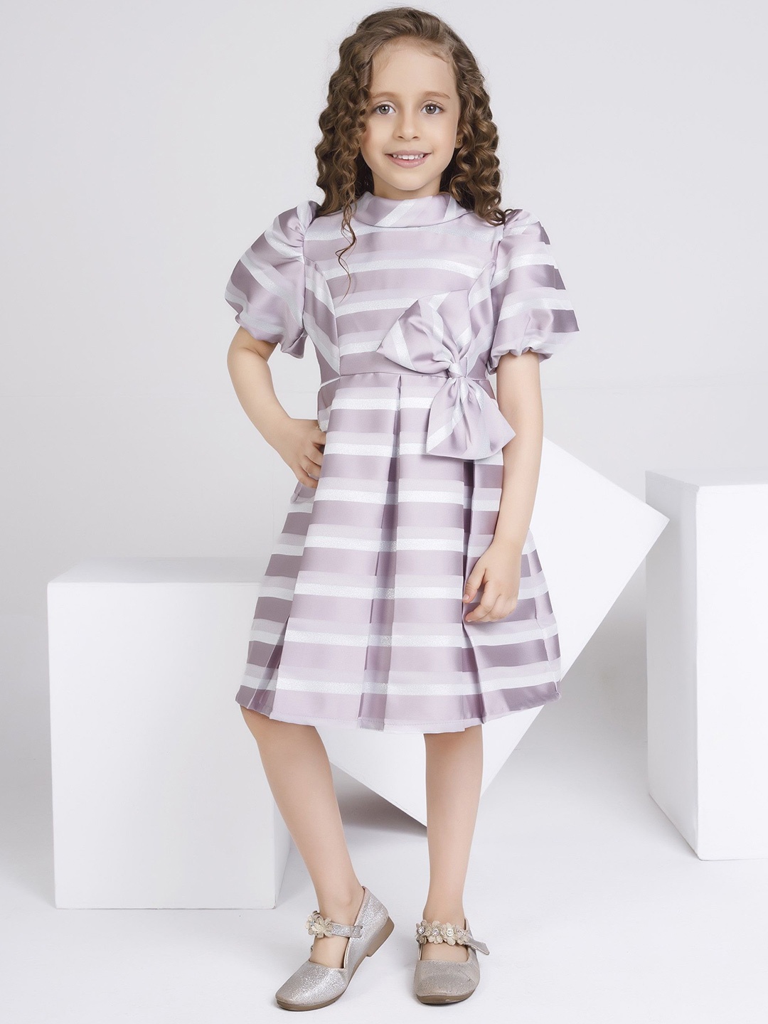 

Peppermint Girl Embroidered Flared Sleeve Jacquard A-Line Dress, Grey
