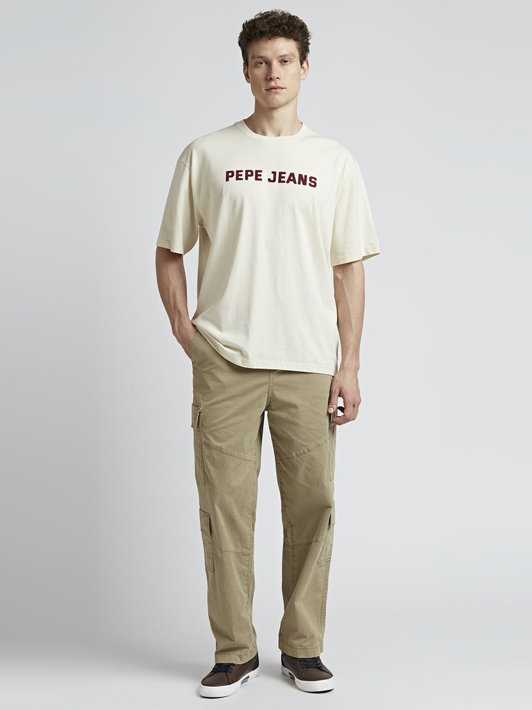 

Pepe Jeans Men Typography Printed Round Neck Cotton Oversized T-shirt, White