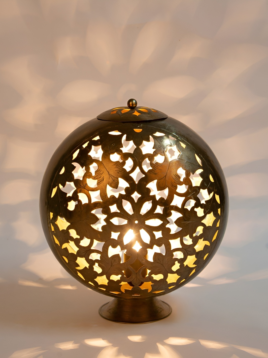 

Fabindia Brass Fazal Metal Cutwork Ambient Table Lamp Without Shade, Gold