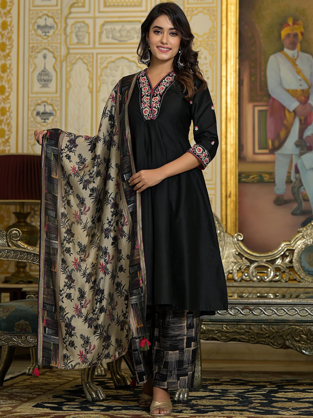 

Juniper Floral Embroidered V-Neck A-Line Kurta With Trousers & Dupatta, Black