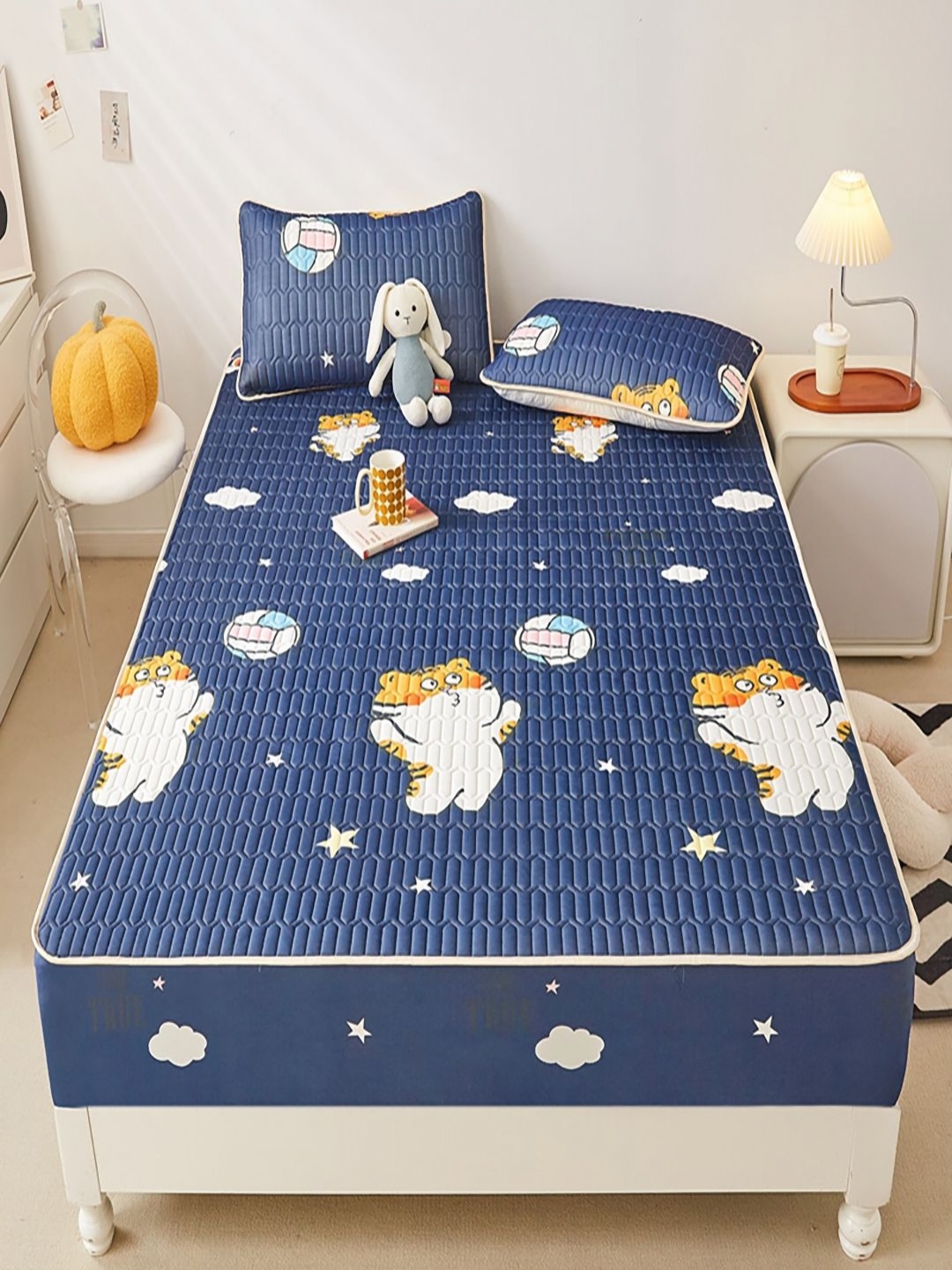 

JC HOME Navy Blue Conversational Printed 160 TC King Bedsheet & 2 Pillow Covers
