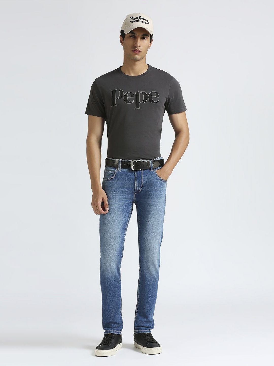 

Pepe Jeans Men Typography Printed Round Neck Pure Cotton Slim Fit T-shirt, Grey