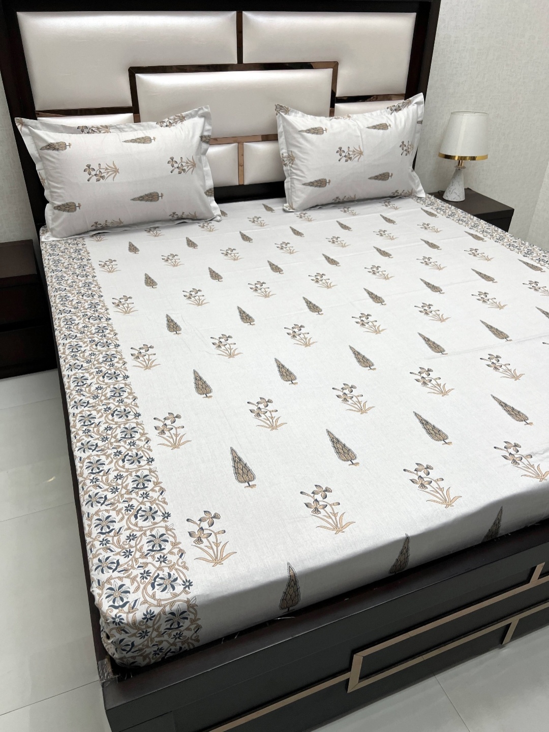 

Pure Decor Grey Ethnic Motifs Pure Cotton 330 TC Queen Bedsheet with 2 Pillow Covers