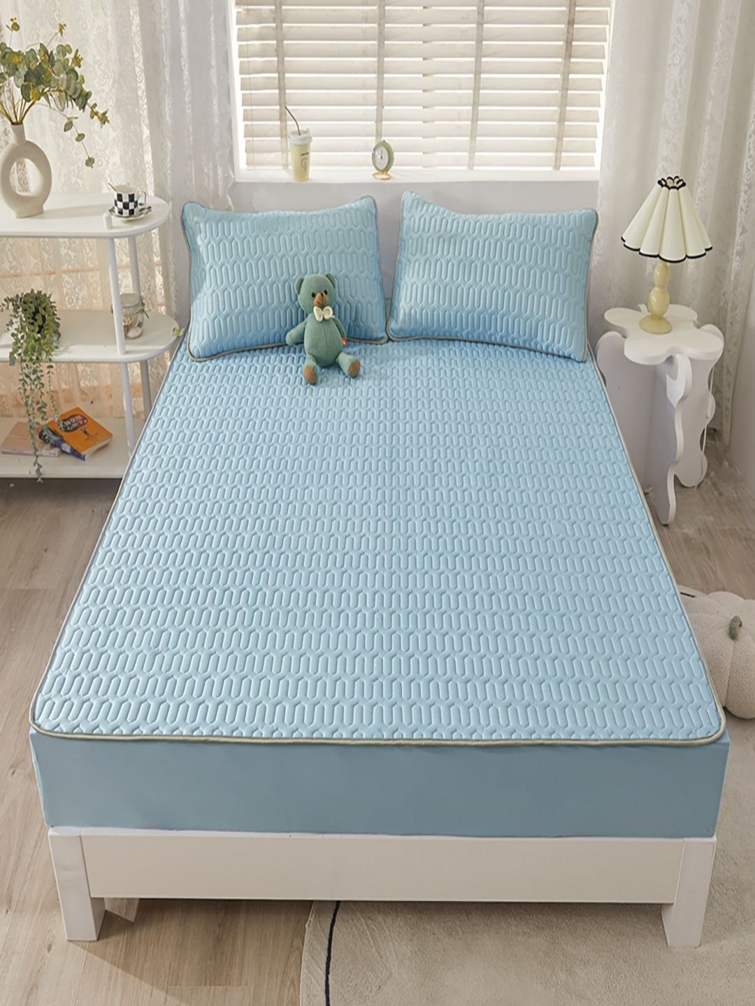 

JC HOME Blue Geometric 160 TC Fitted King Bedsheet With 2 Pillow Covers