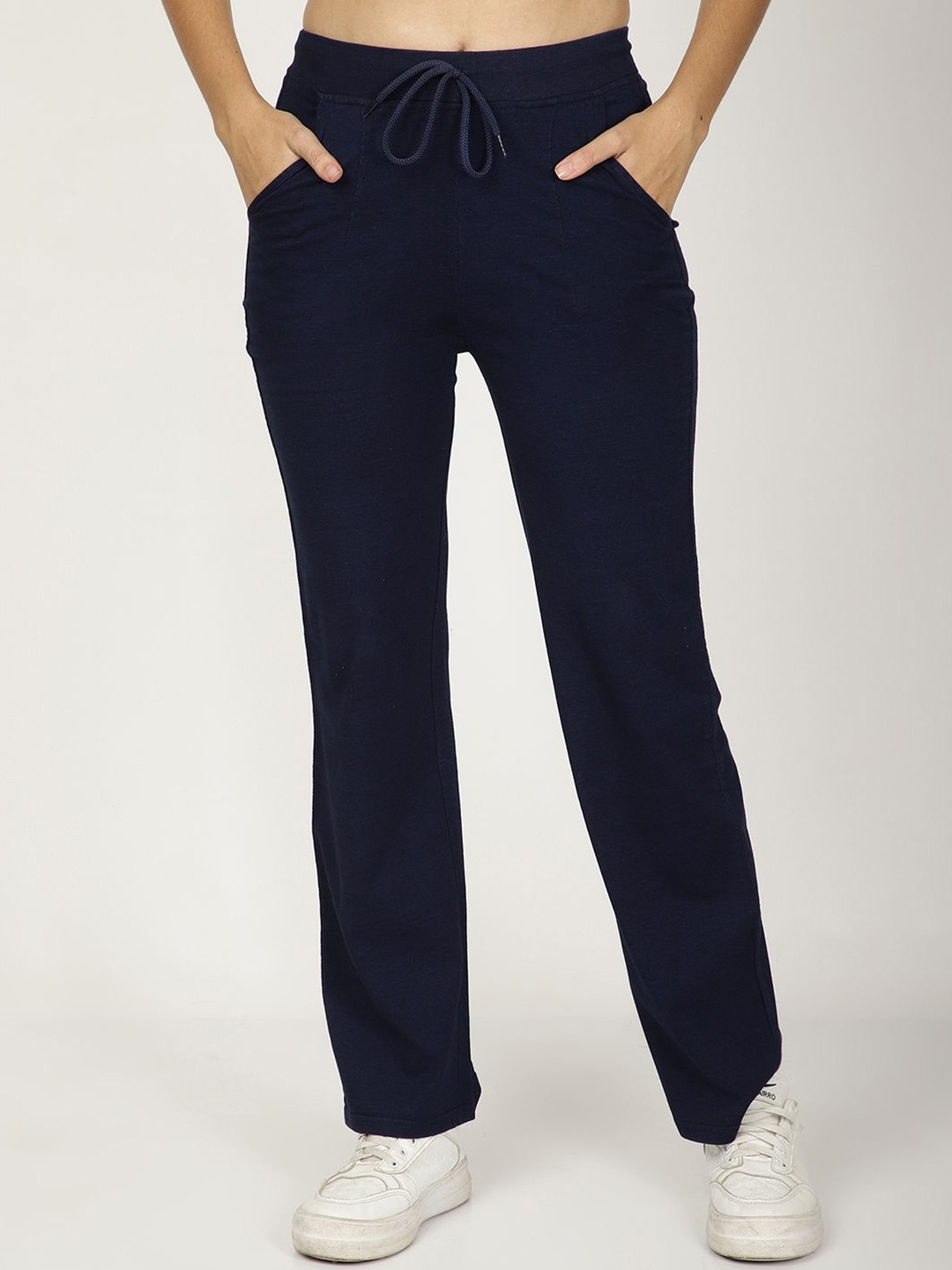 

FUTURO Women Classic High-Rise Trousers, Blue