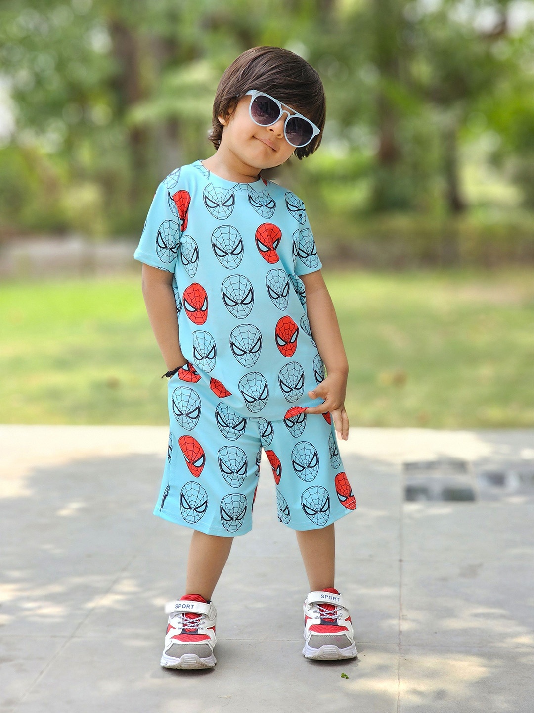 

Emblica Boys Spiderman Graphic Printed Round Neck T-shirt with Shorts, Blue