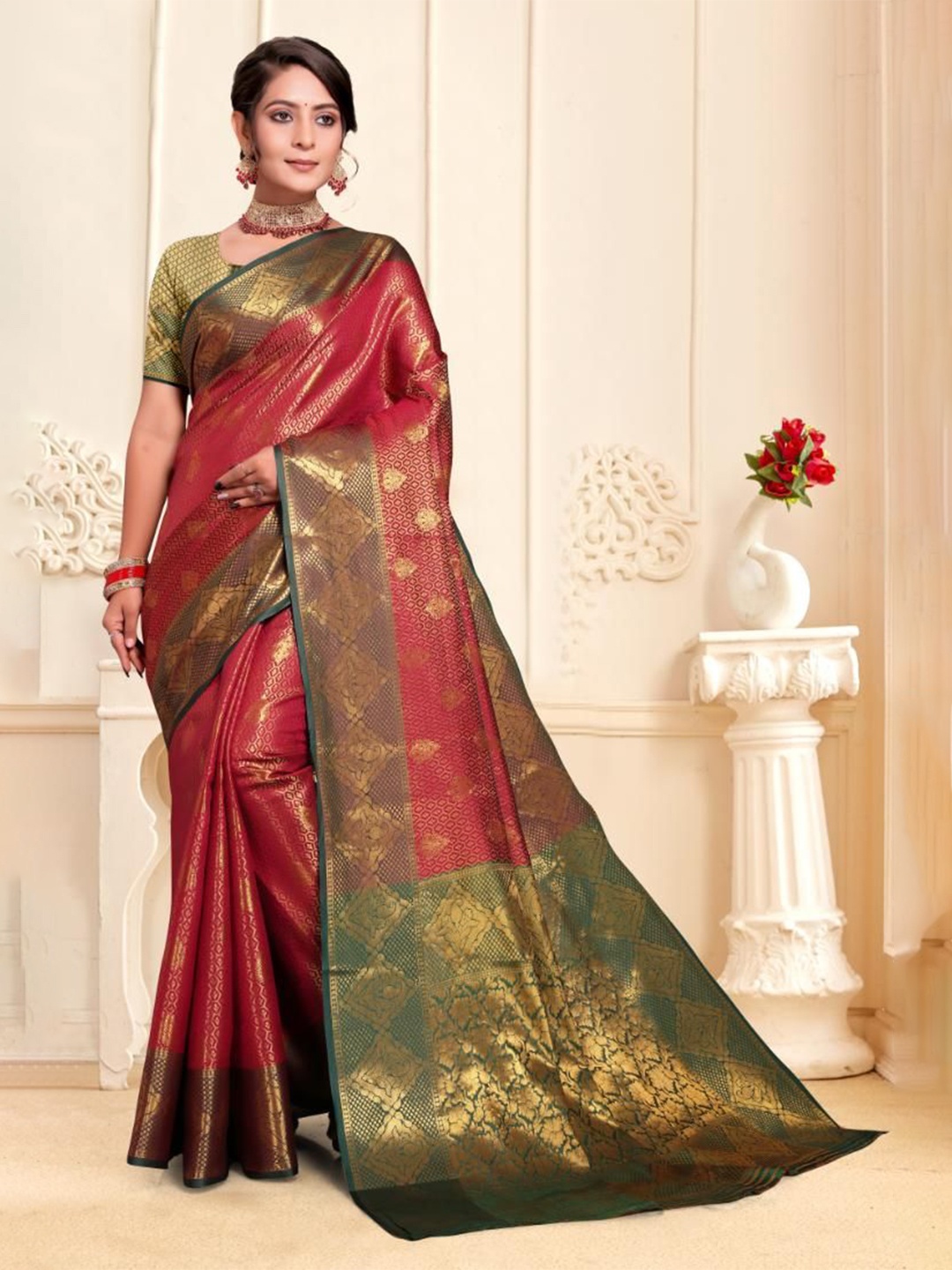 

JAY FASHION Woven Design Zari Banarasi Saree, Maroon