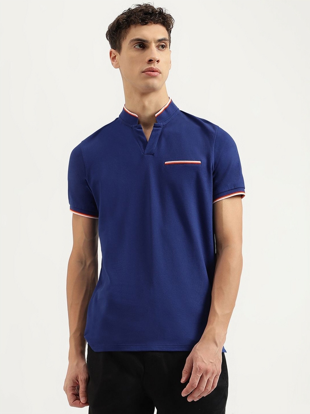 

United Colors of Benetton Men Solid High Neck T-shirt, Blue