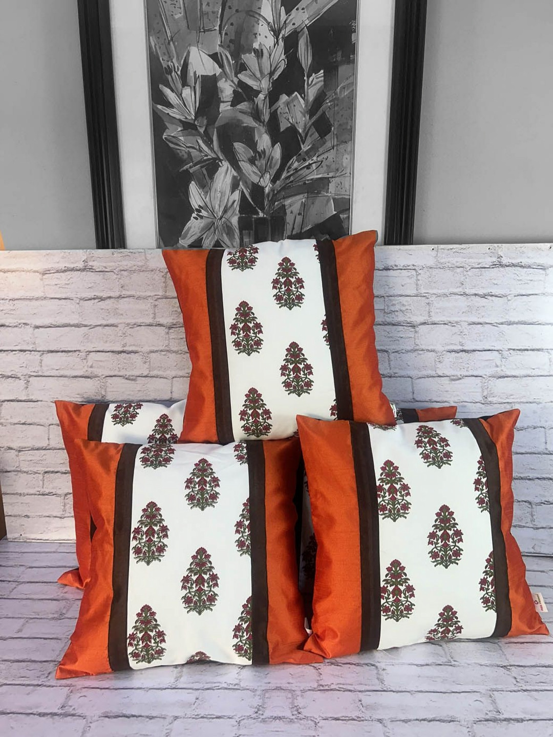 

Pink Parrot White & Black 5 Pieces Floral Jacquard Silk Square Cushion Covers