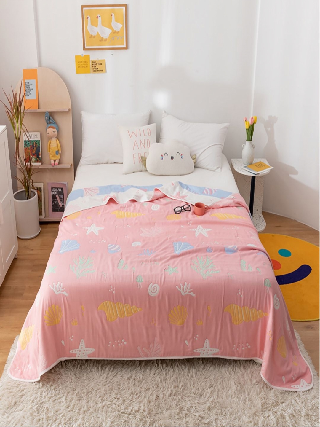 

JC HOME Pink & Blue Printed Pure Cotton AC Room 400 GSM Double Bed Quilt