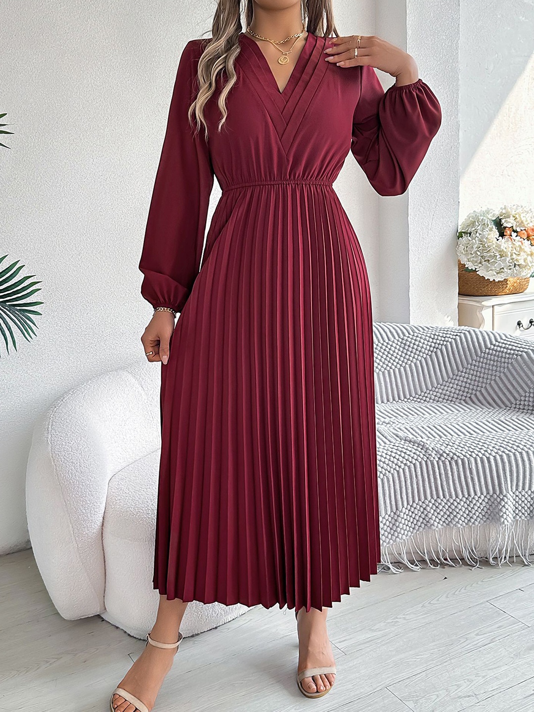 

StyleCast x Revolte Women Solid Puff Sleeves Maxi Dress, Maroon