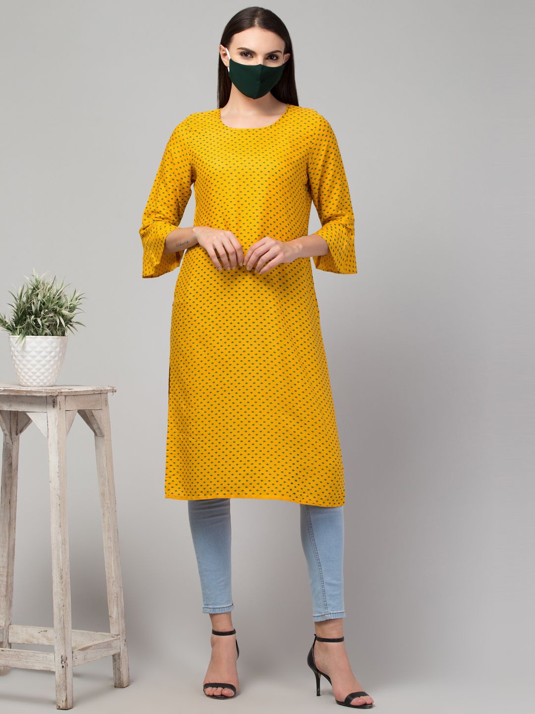 

MUSHKIYA Printed Straight Kurta, Yellow