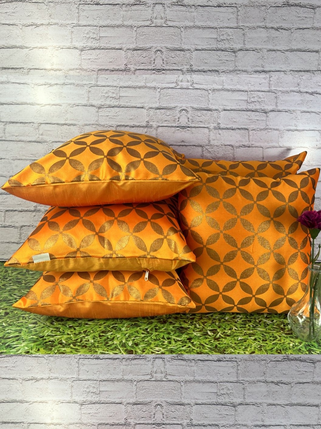 

Pink Parrot Yellow & Gold-Toned 5 Pieces Ethnic Motifs Printed Square Cushion Covers