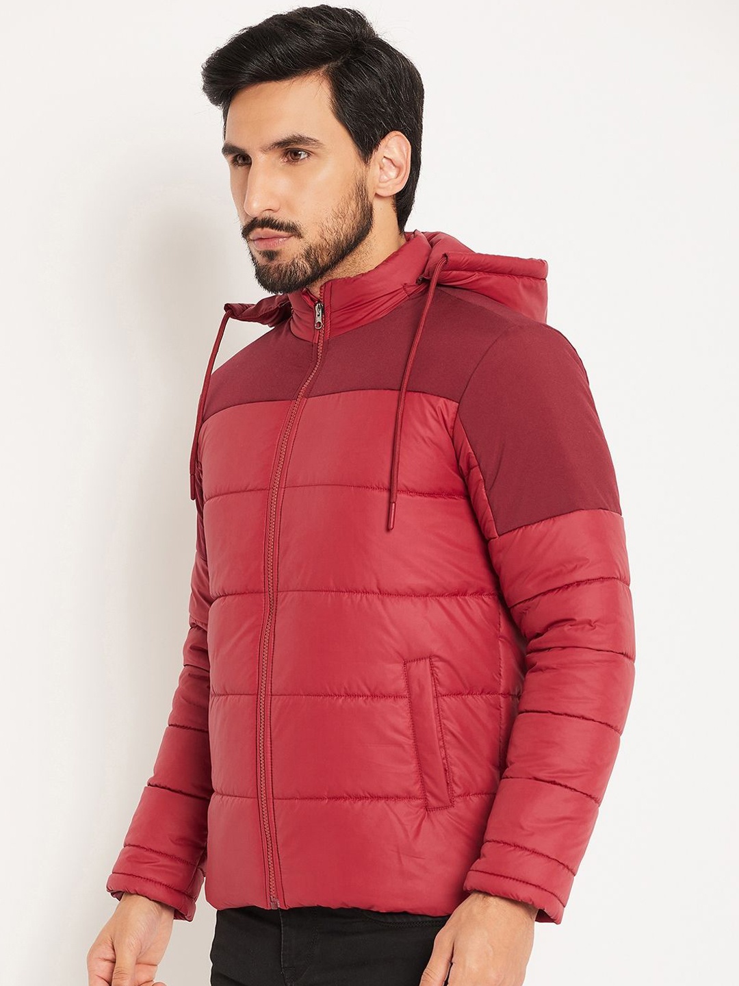 

VERO AMORE Men Colourblocked Quilted Hooded Jacket, Maroon