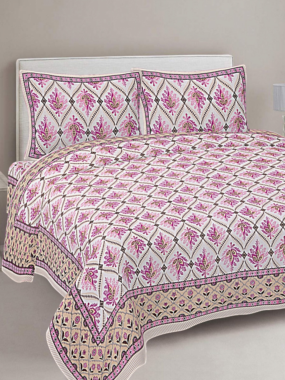 

FrionKandy Living Purple & Brown Printed Cotton 180 TC King Bedsheet With 2 Pillow Covers