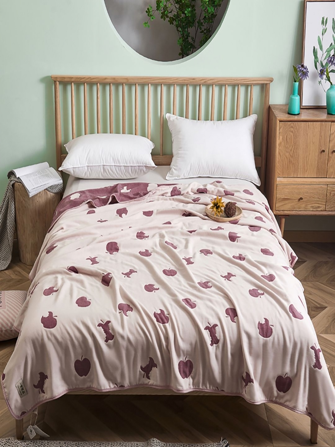 

JC HOME Pink & Purple Abstract Printed AC Room 350 GSM Cotton Bed Quilt
