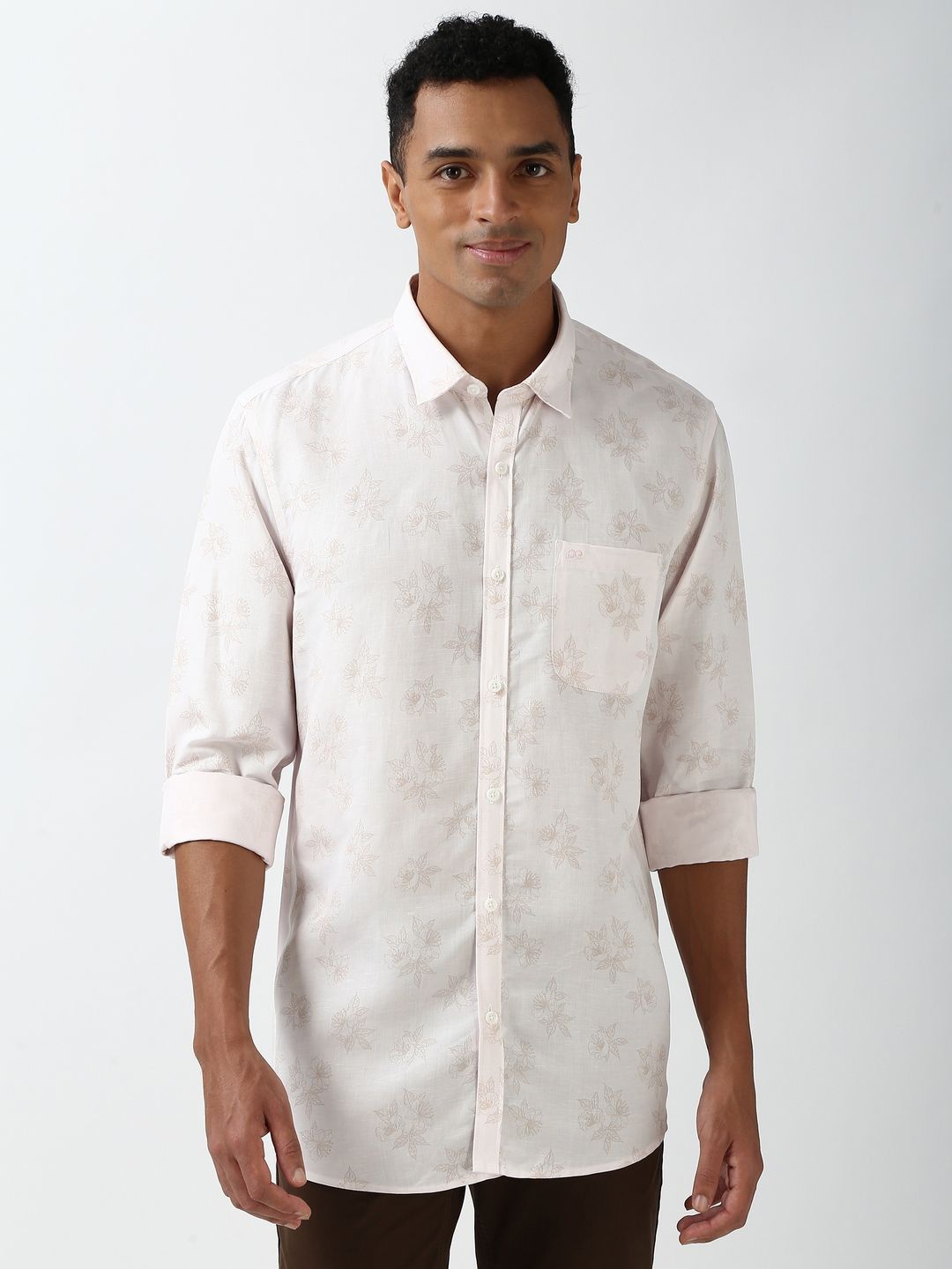 

Peter England Casuals Men Slim Fit Floral Opaque Printed Casual Shirt, White