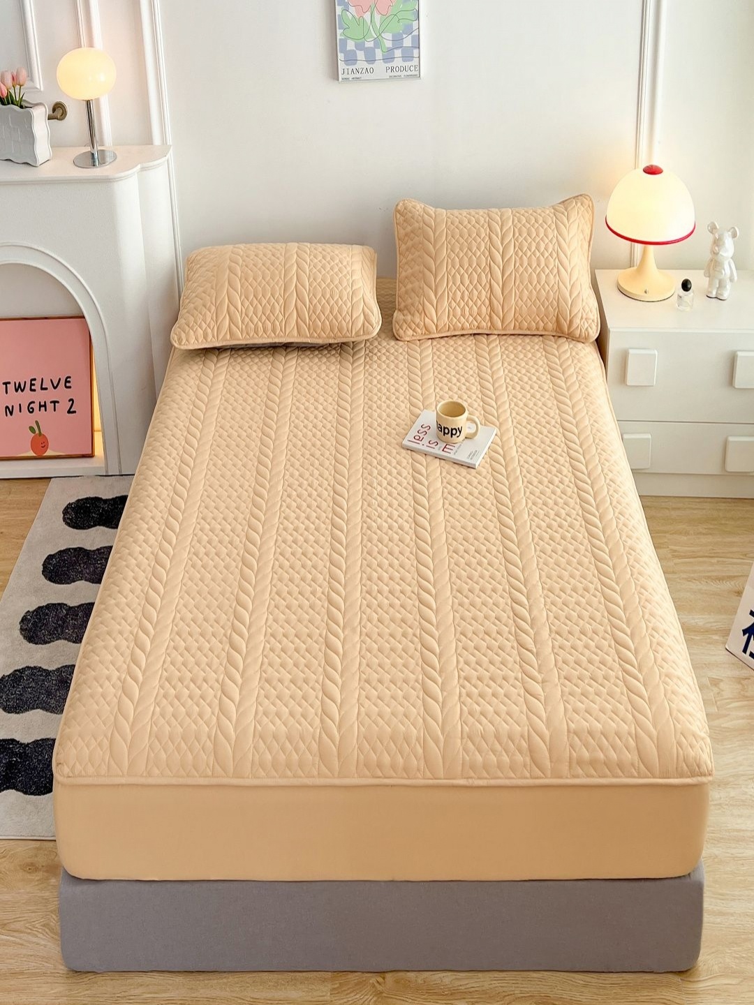 

JC HOME Champagne Geometric 150 TC Fitted King Bedsheet with 2 Pillow Covers