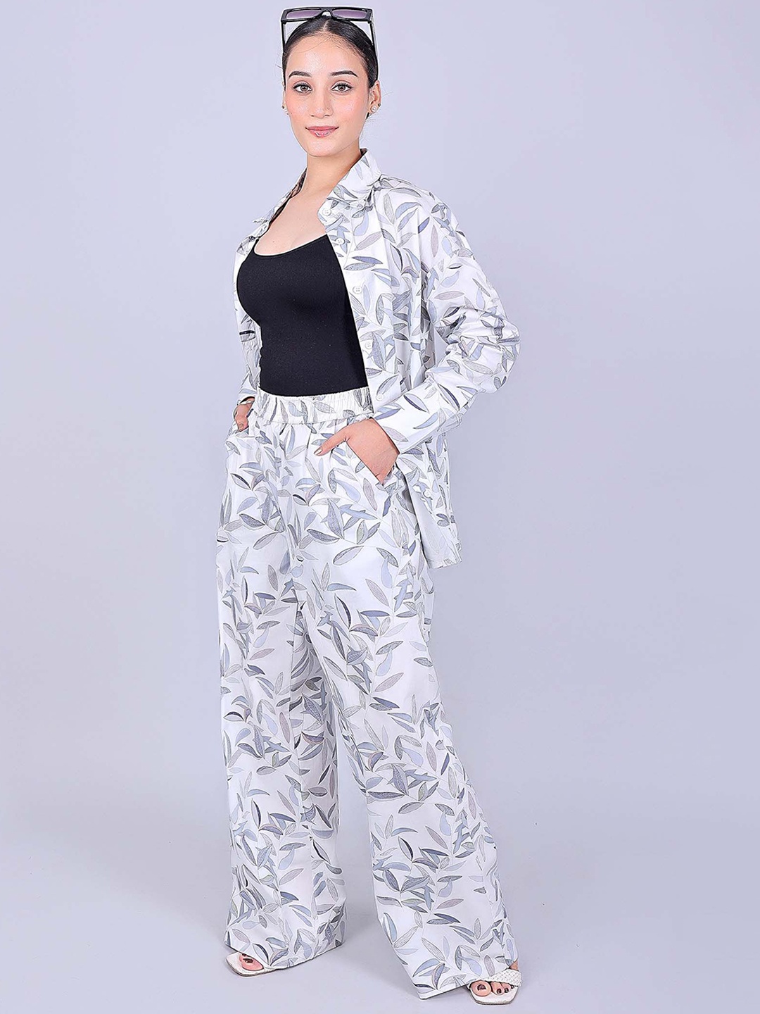 

BLUEBIRD Leaf Printed Shirt With Palazzo, White