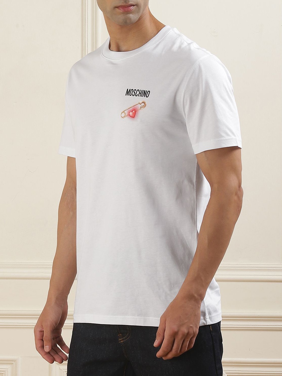 

MOSCHINO COUTURE Men Solid Round Neck Cotton Slim Fit T-shirt, White