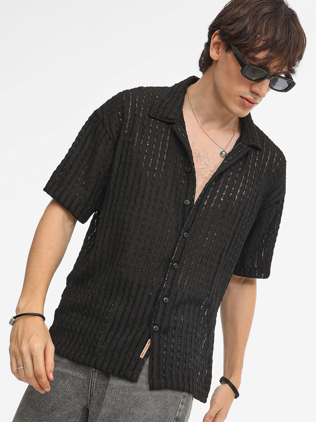 

Campus Sutra Men Comfort Spread Collar Striped Cotton Oversized Casual Shirt, Black