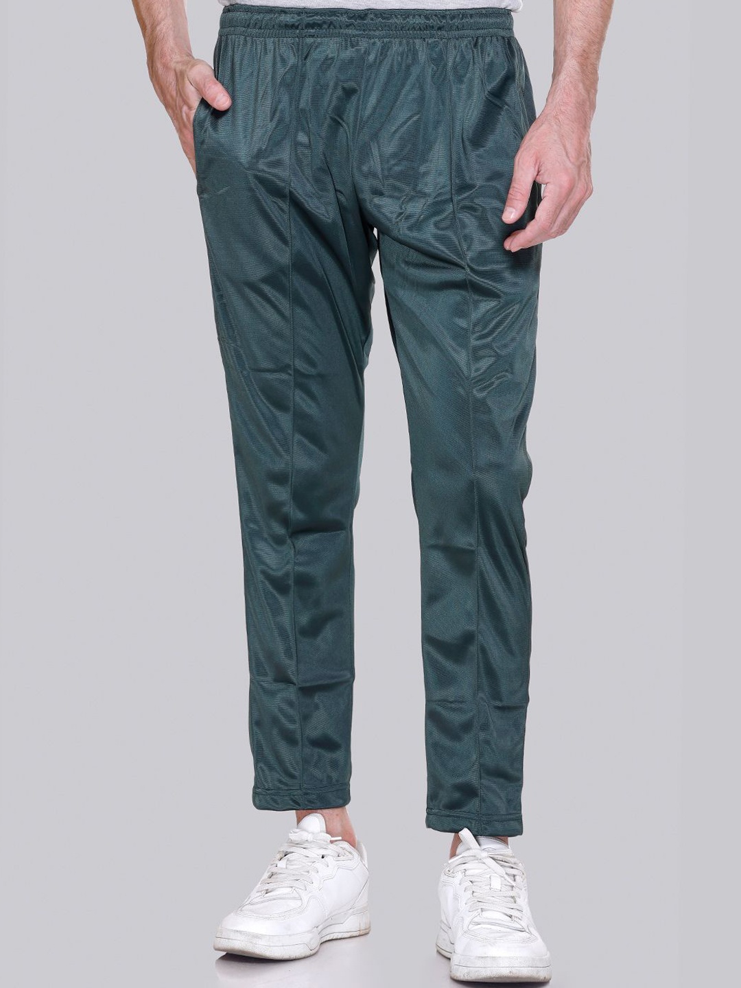 

ELPIDA Cotton Regular Fit Track Pants, Green