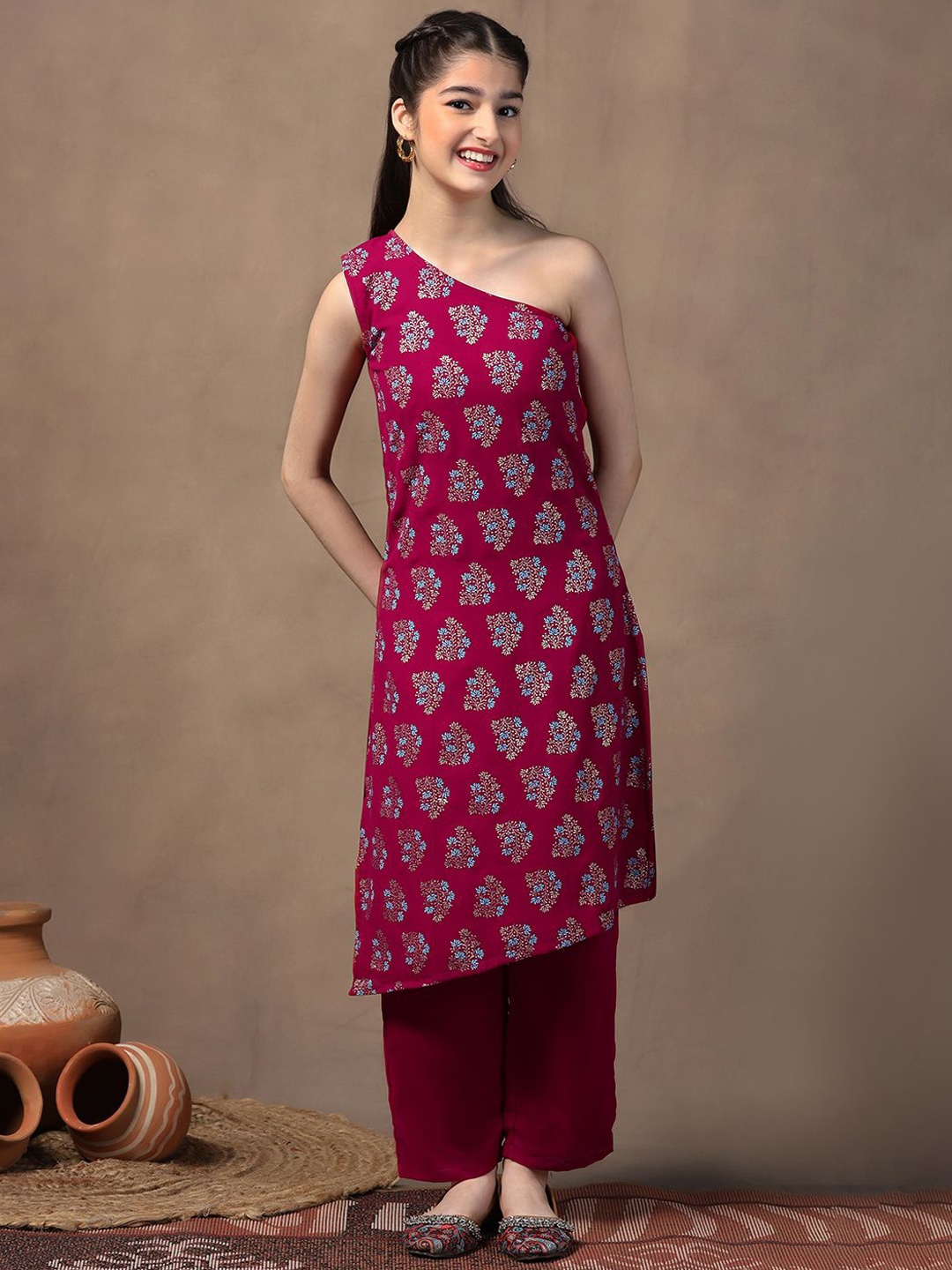 

FASHION DREAM Girls Floral Printed One Shoulder Georgette Straight Kurta with Palazzo, Maroon