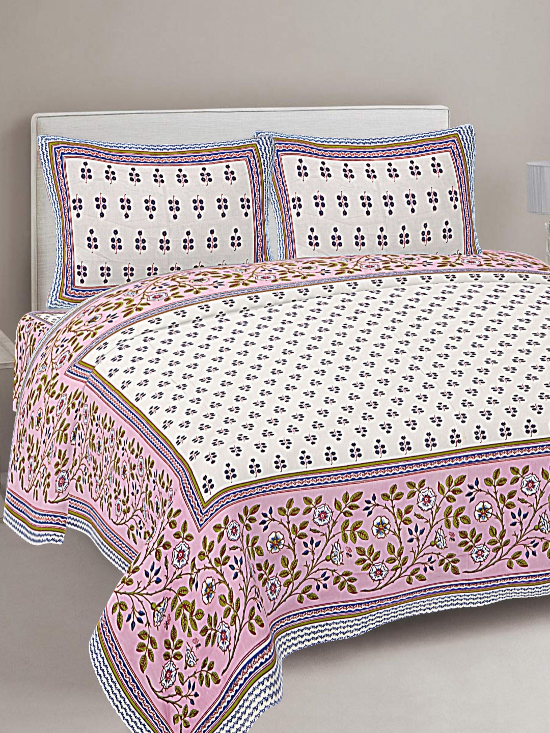 

FrionKandy Living Pink & White Printed Cotton 180 TC King Bedsheet With 2 Pillow Covers
